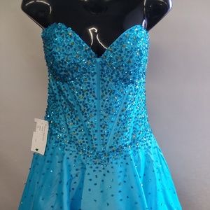 Fiesta, Size M SKy Blue beaded, NWT